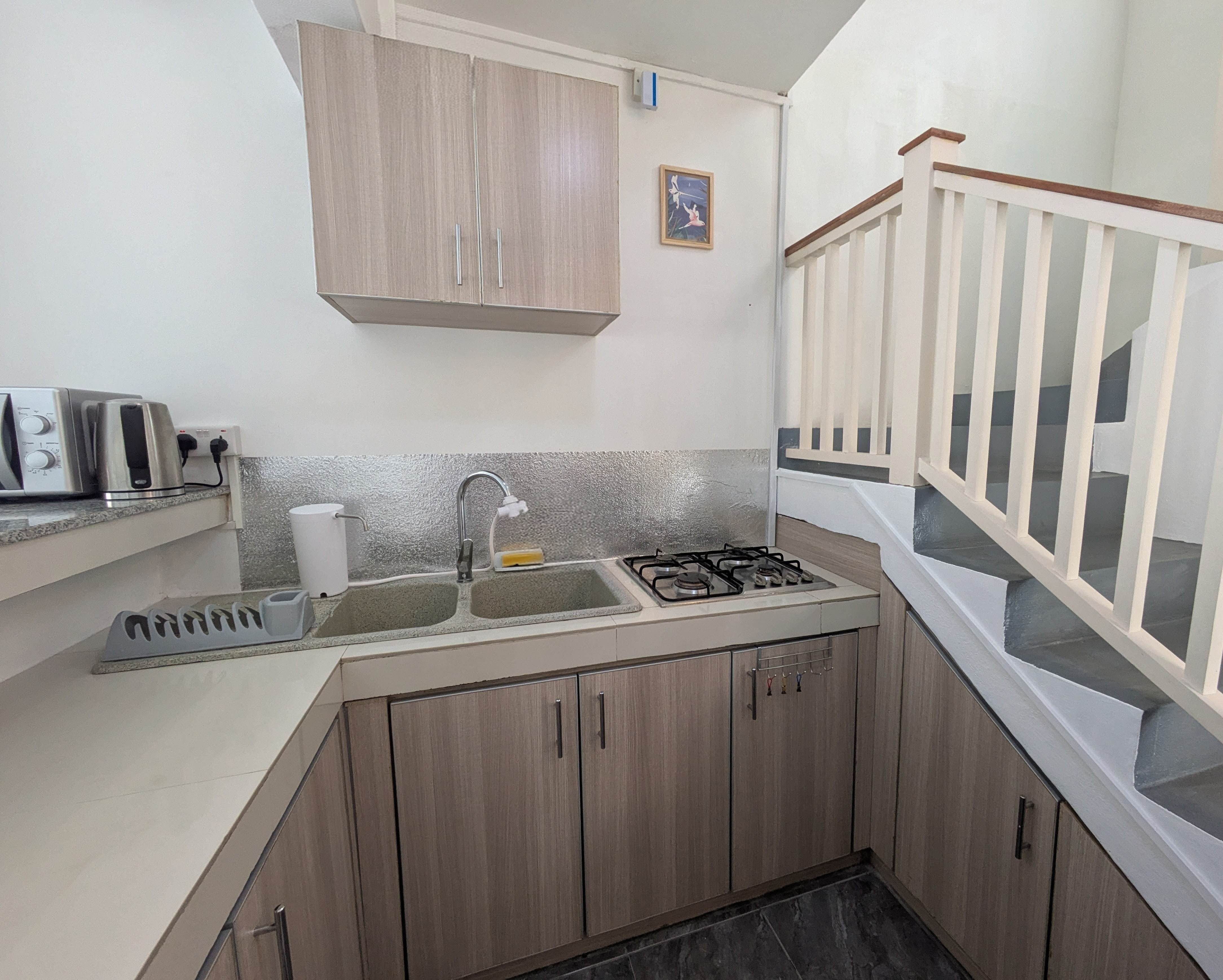 Kitchen – appliances and counter